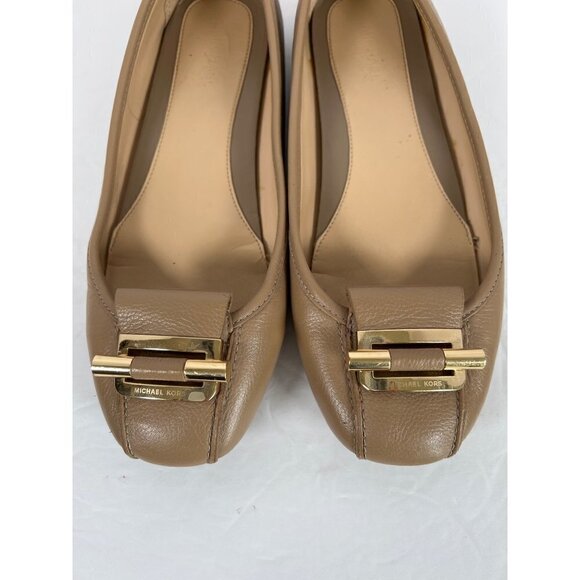 Michael Kors Size 6.5 Tan Balletcore Flats Leather Ballet Gold Buckle Detail - Picture 6 of 13